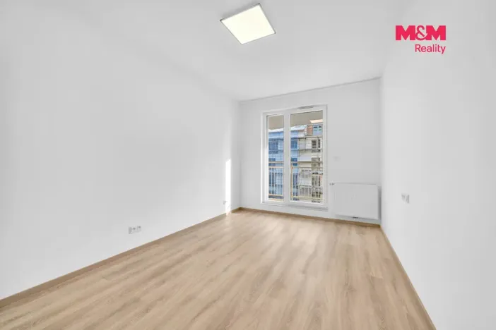 Pronájem bytu 2+kk, Pardubice - Ohrazenice, U Sportovní školy, 54 m2