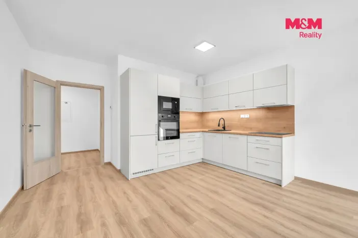 Pronájem bytu 2+kk, Pardubice - Ohrazenice, U Sportovní školy, 54 m2