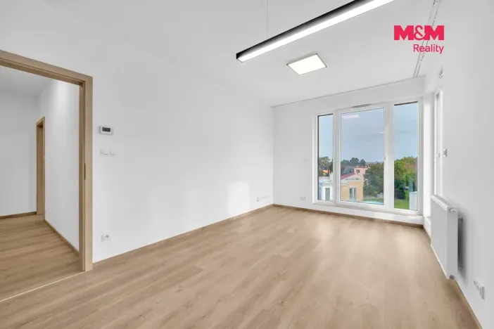 Pronájem bytu 2+kk, Pardubice - Ohrazenice, U Sportovní školy, 51 m2