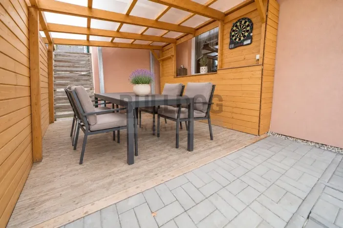 Prodej bytu 3+1, Nupaky, U Školky, 69 m2