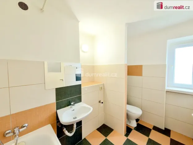 Prodej bytu 2+1, Ostrov, Jáchymovská, 65 m2