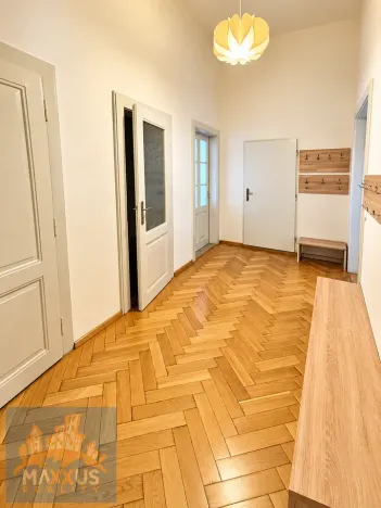 Pronájem kanceláře, Praha - Holešovice, U průhonu, 64 m2