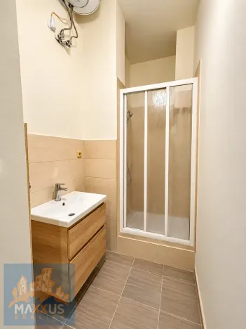 Pronájem kanceláře, Praha - Holešovice, U průhonu, 64 m2