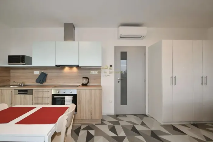 Prodej bytu 1+kk, Praha - Hloubětín, K náhonu, 30 m2