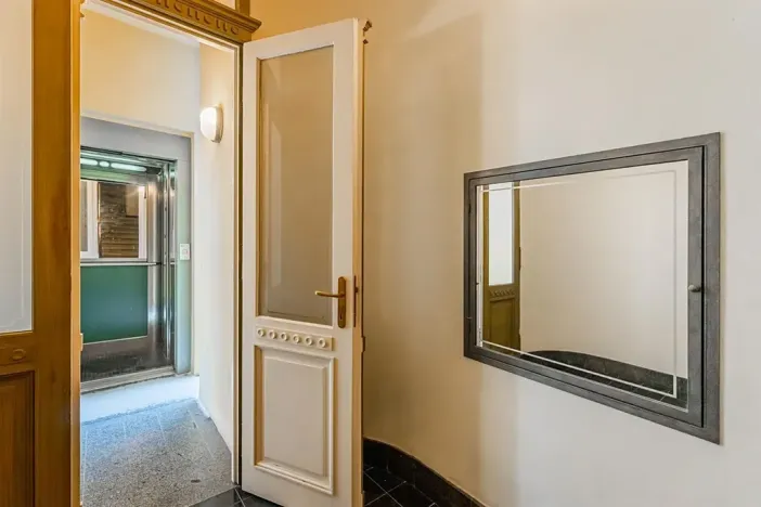 Pronájem bytu 4+1, Praha - Nové Město, Odborů, 100 m2