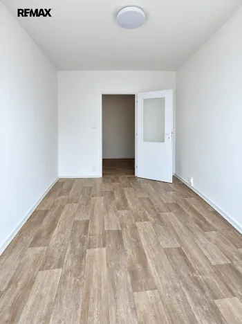 Pronájem bytu 2+kk, Praha - Černý Most, Bryksova, 39 m2