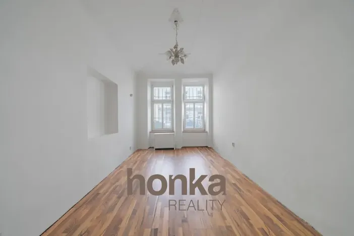 Prodej kanceláře, Praha - Nusle, Spytihněvova, 37 m2