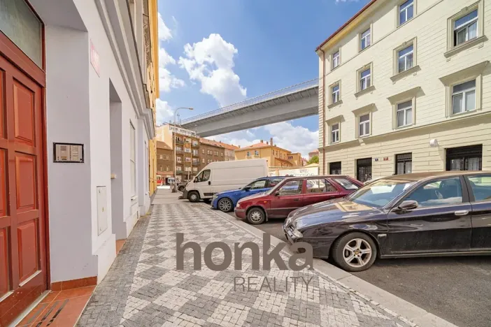 Prodej kanceláře, Praha - Nusle, Spytihněvova, 37 m2