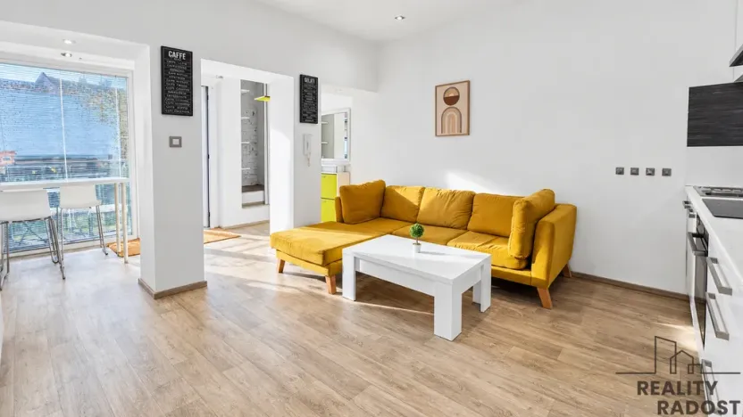 Prodej bytu 2+kk, Hodonín, tř. Dukelských hrdinů, 42 m2