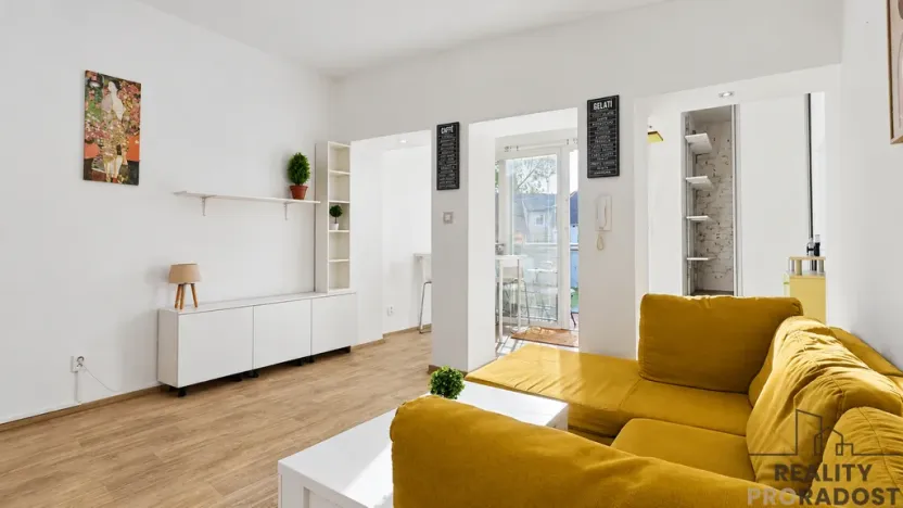 Prodej bytu 2+kk, Hodonín, tř. Dukelských hrdinů, 42 m2