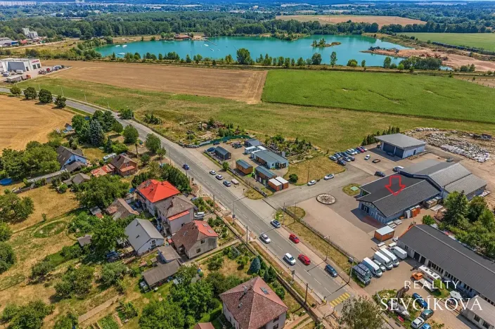 Pronájem obchodního prostoru, Hradec Králové, Vlčkovická, 700 m2