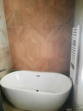 Pronájem rodinného domu, Karlovy Vary, 128 m2