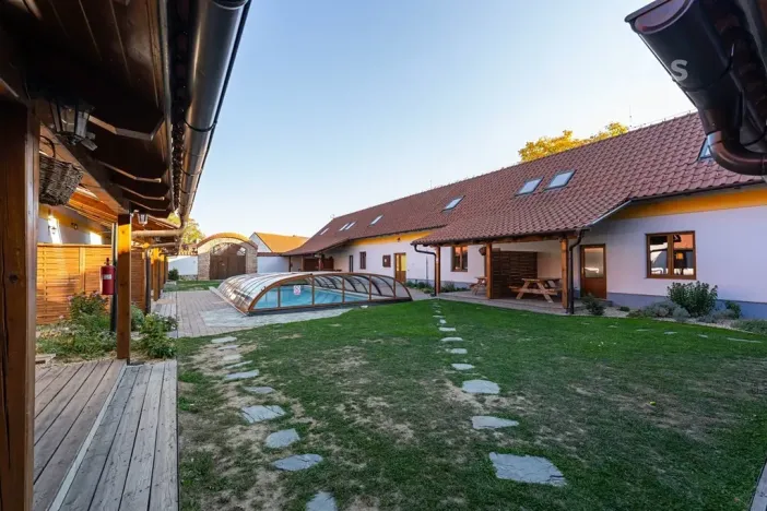 Prodej ubytování, Štěpánovice, Školní, 1805 m2