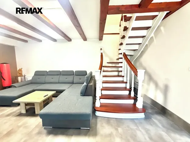 Prodej rodinného domu, Hromnice, 232 m2