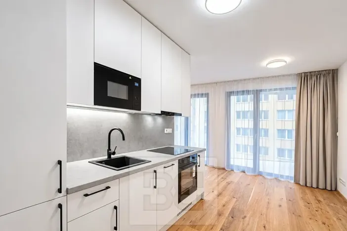 Prodej bytu 1+kk, Praha - Košíře, Starokošířská, 38 m2