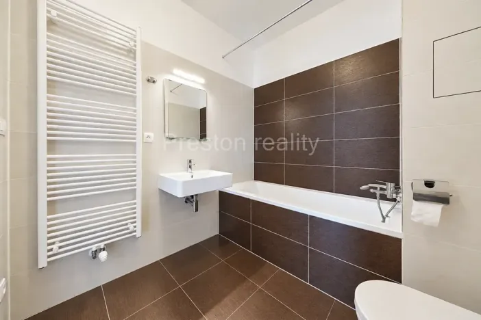 Prodej bytu 2+kk, Praha - Malešice, Nad úžlabinou, 48 m2