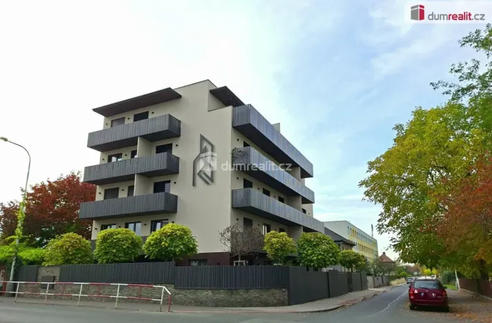 Pronájem bytu 2+kk, Praha - Suchdol, Stehlíkova, 50 m2