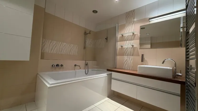 Pronájem bytu 3+kk, Praha - Karlín, Rohanské nábřeží, 133 m2