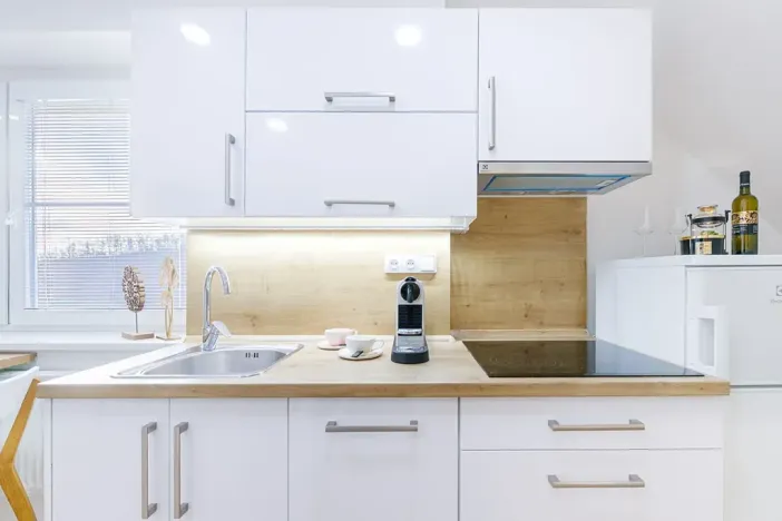 Pronájem bytu 1+kk, Zlín, Vejvanovská, 20 m2