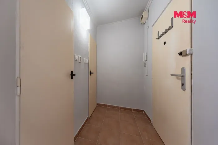 Pronájem bytu 1+1, Praha - Záběhlice, Bramboříková, 34 m2