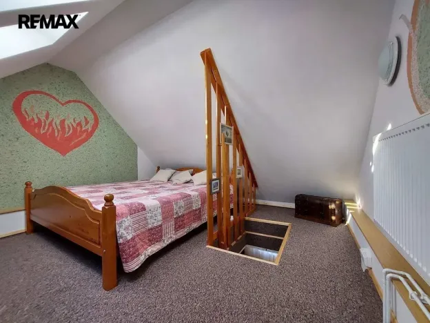 Prodej bytu 2+kk, Karlovy Vary, Západní, 55 m2