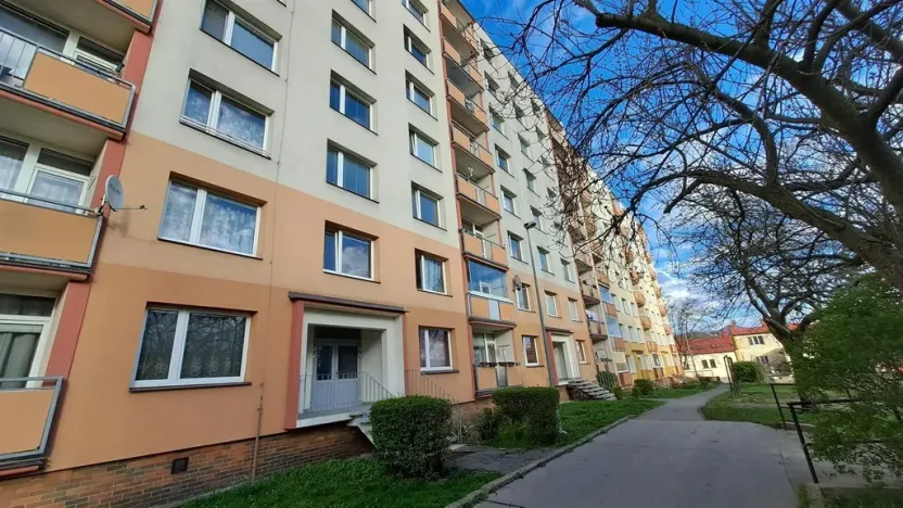 Pronájem bytu 1+kk, Ústí nad Labem - Ústí nad Labem-centrum, Stará, 20 m2