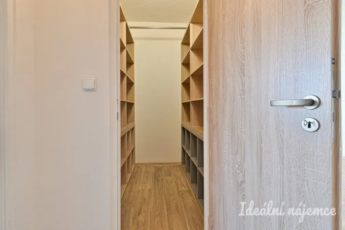 Pronájem bytu 2+1, Šlapanice, Brněnská, 61 m2