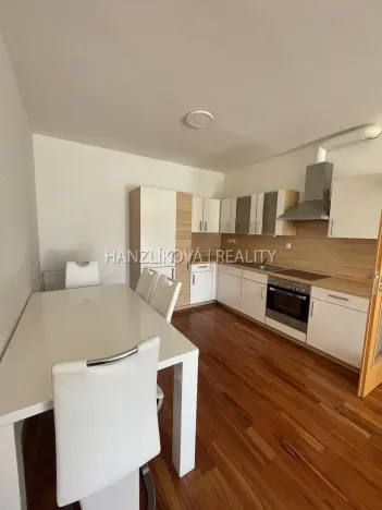 Pronájem bytu 2+kk, Dobrá Voda u Českých Budějovic, Mírová, 62 m2