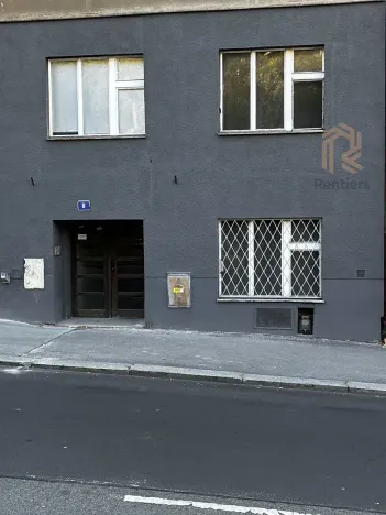 Prodej bytu 1+kk, Praha - Podolí, Sinkulova, 32 m2