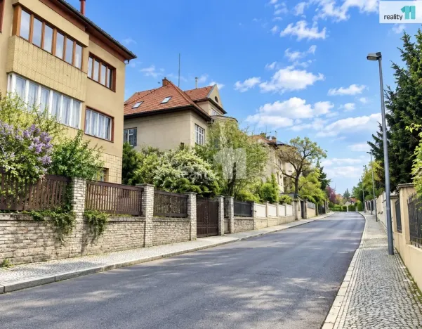 Pronájem bytu 2+kk, Praha - Dejvice, Vostrovská, 46 m2