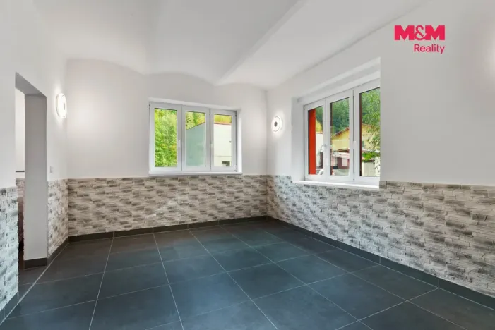 Prodej obchodního prostoru, Železný Brod - Těpeře, 100 m2