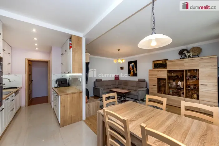 Prodej bytu 3+kk, Praha - Horní Počernice, Lhotská, 80 m2