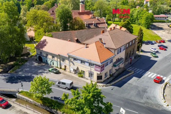 Prodej činžovního domu, Liběchov, nám. V. Levého, 1120 m2