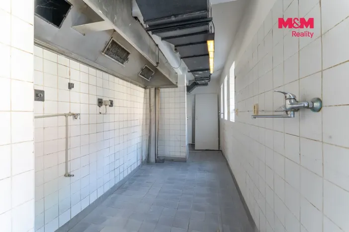 Prodej činžovního domu, Liběchov, nám. V. Levého, 1120 m2