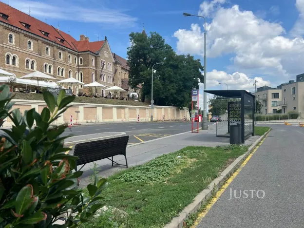 Pronájem bytu 2+1, Praha - Smíchov, Holečkova, 99 m2
