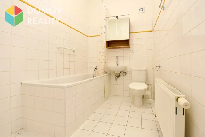Pronájem bytu 1+1, Králův Dvůr, Bezručova, 39 m2