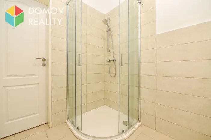 Pronájem bytu 1+1, Králův Dvůr, Bezručova, 40 m2