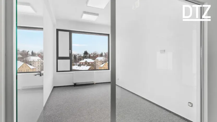 Pronájem kanceláře, Liberec - Liberec II-Nové Město, Chrastavská, 268 m2