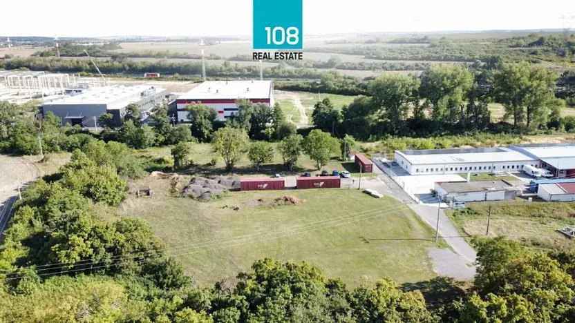 Prodej komerčního pozemku, Mochov, 9670 m2