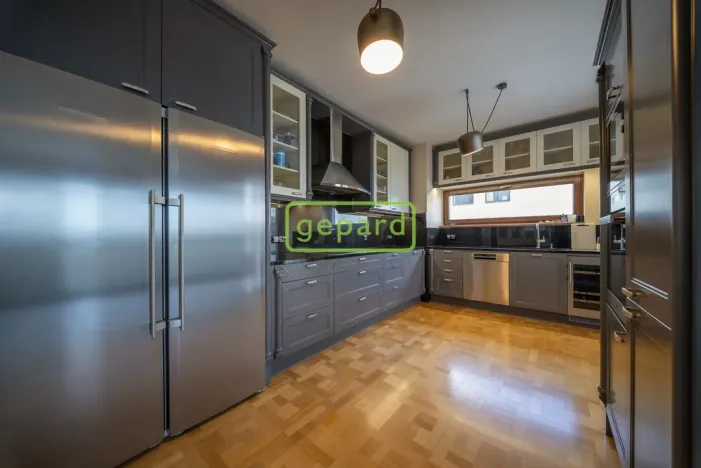 Prodej bytu 6+kk a větší, Praha, Učňovská, 190 m2