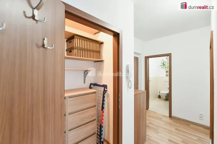 Pronájem bytu 3+kk, Praha - Uhříněves, Václava Trojana, 68 m2