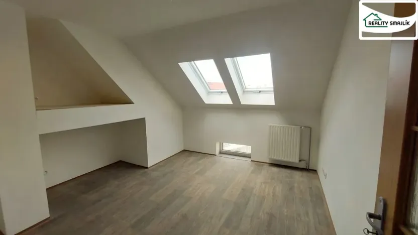 Pronájem bytu 1+1, Cheb, Evropská, 46 m2