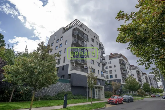 Prodej bytu 4+kk, Praha, Učňovská, 99 m2