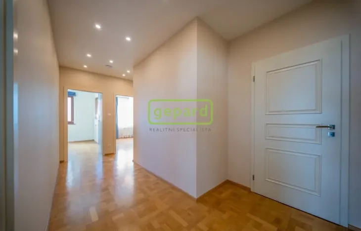 Prodej bytu 4+kk, Praha, Učňovská, 99 m2