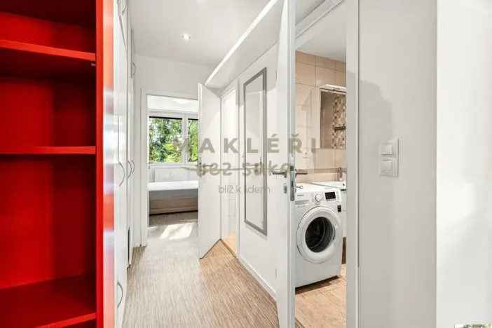 Prodej atypického bytu, Praha, Šimůnkova, 77 m2