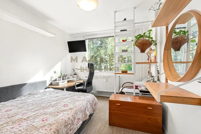 Prodej bytu 4+1, Praha - Kobylisy, Šimůnkova, 77 m2