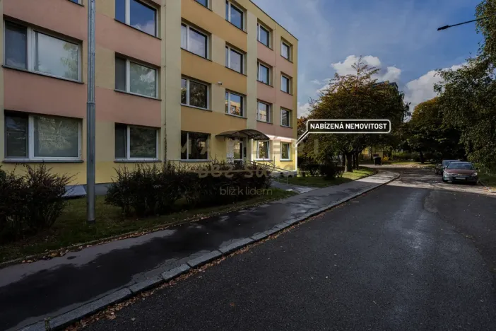 Prodej bytu 4+1, Praha - Kobylisy, Šimůnkova, 77 m2