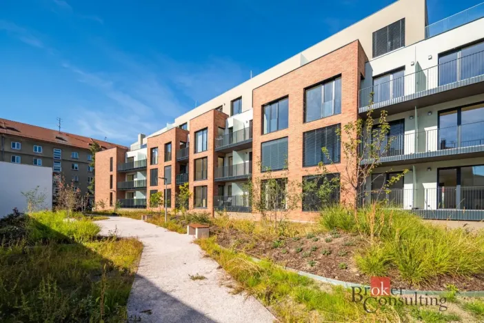 Pronájem bytu 2+kk, Hradec Králové, Na Střezině, 48 m2