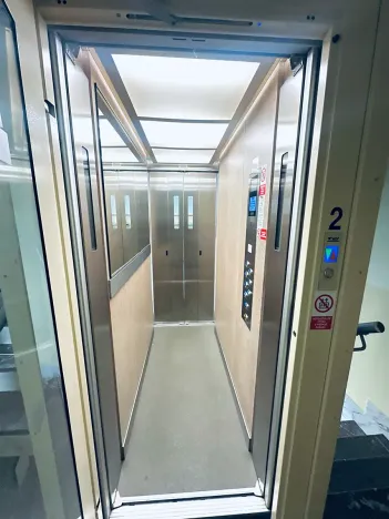 Prodej bytu 3+1, Karlovy Vary, Šmeralova, 87 m2