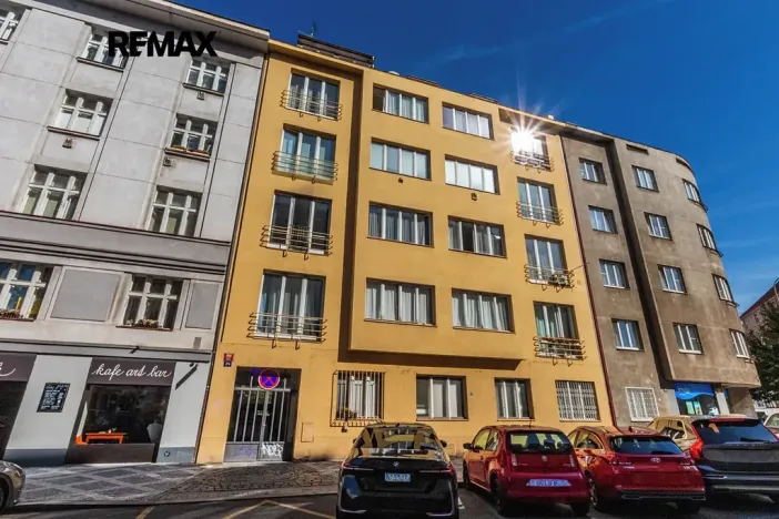 Pronájem bytu 2+1, Praha - Dejvice, Kafkova, 77 m2
